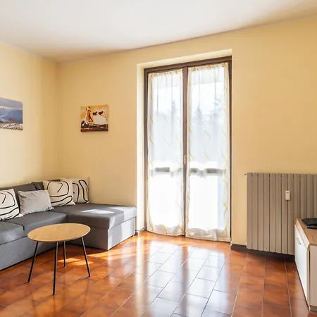 Valley Hideaway With Private Garden Near * Taceno
